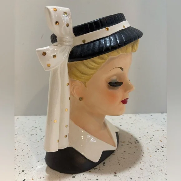 Vintage 1960s Napco Pottery‎ Ceramic Lady Head Vase Figurine